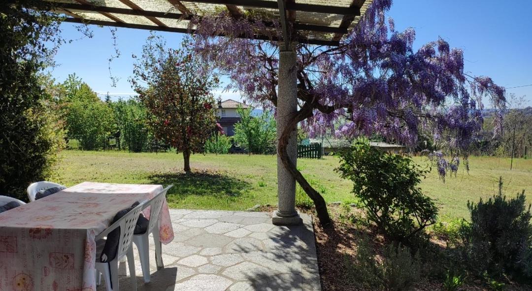 Villa Cadeloro Nebbiuno Habitación foto